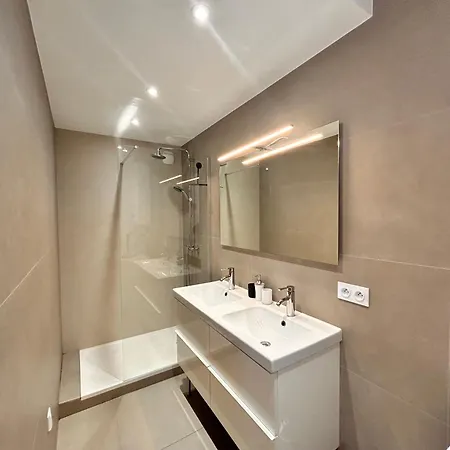 Rebeca - 4 Pers Standing - Hyper Centre -terrasse *